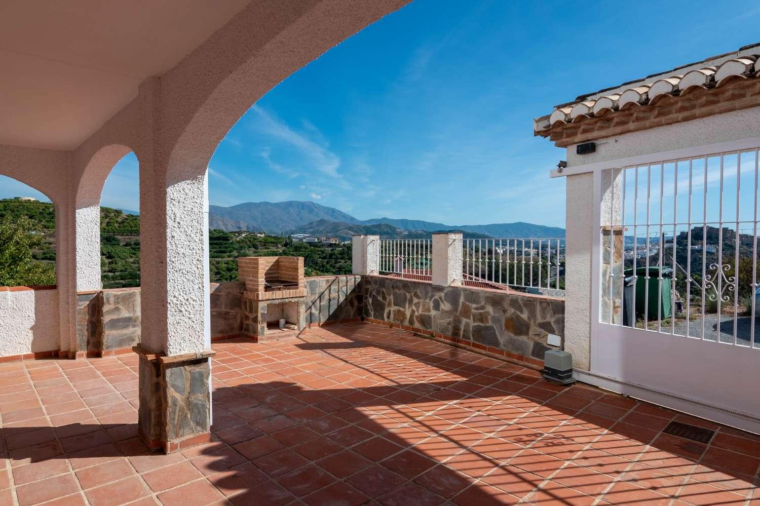 Villa for Sale in Salobreña