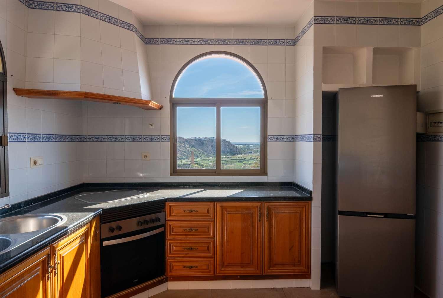 Villa for Sale in Salobreña
