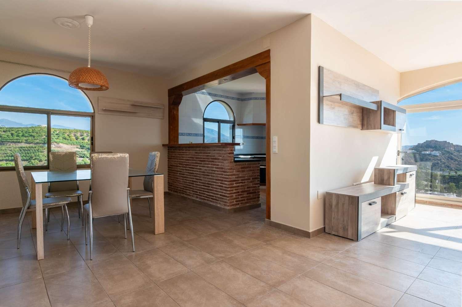 Villa for Sale in Salobreña