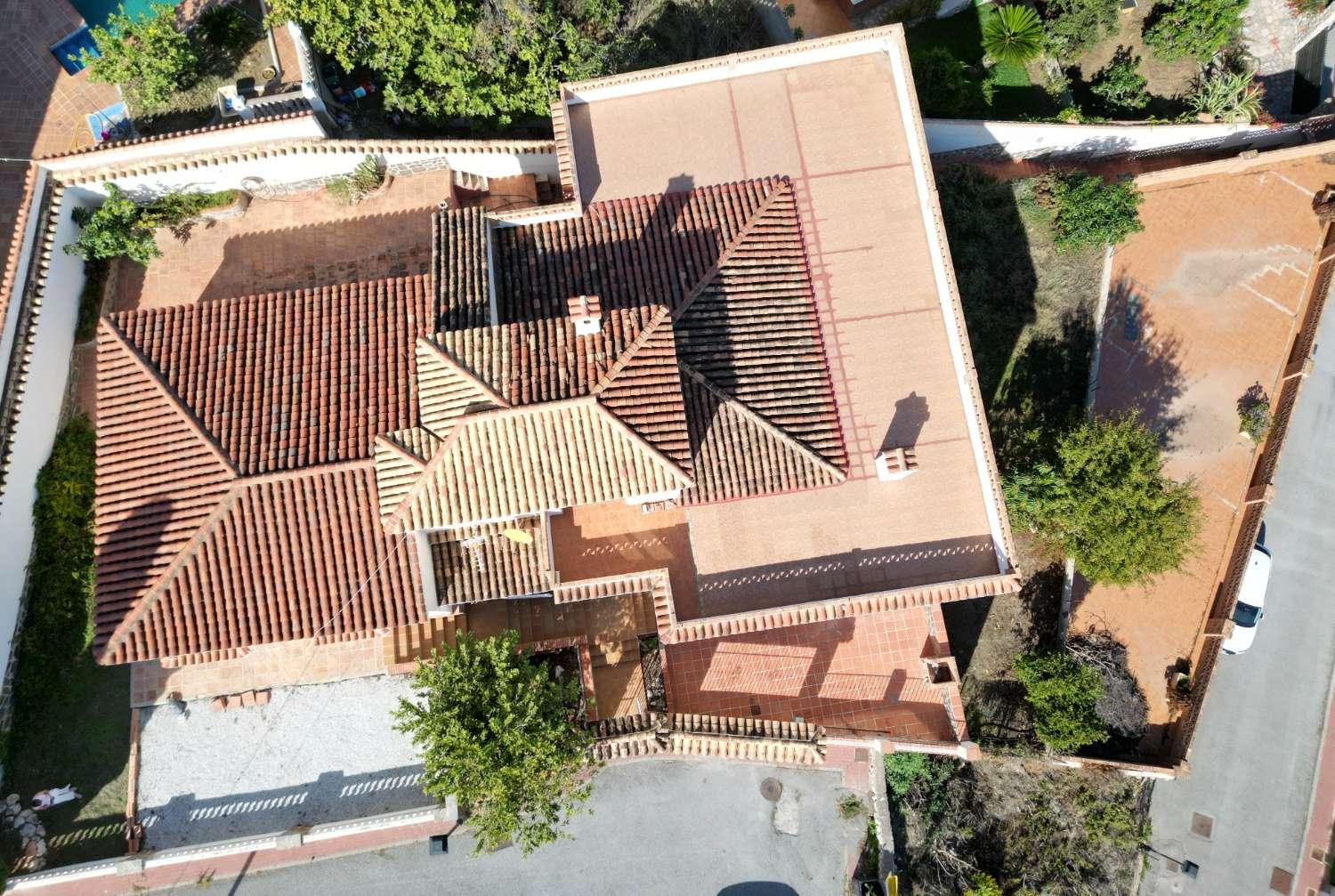 Villa for Sale in Salobreña