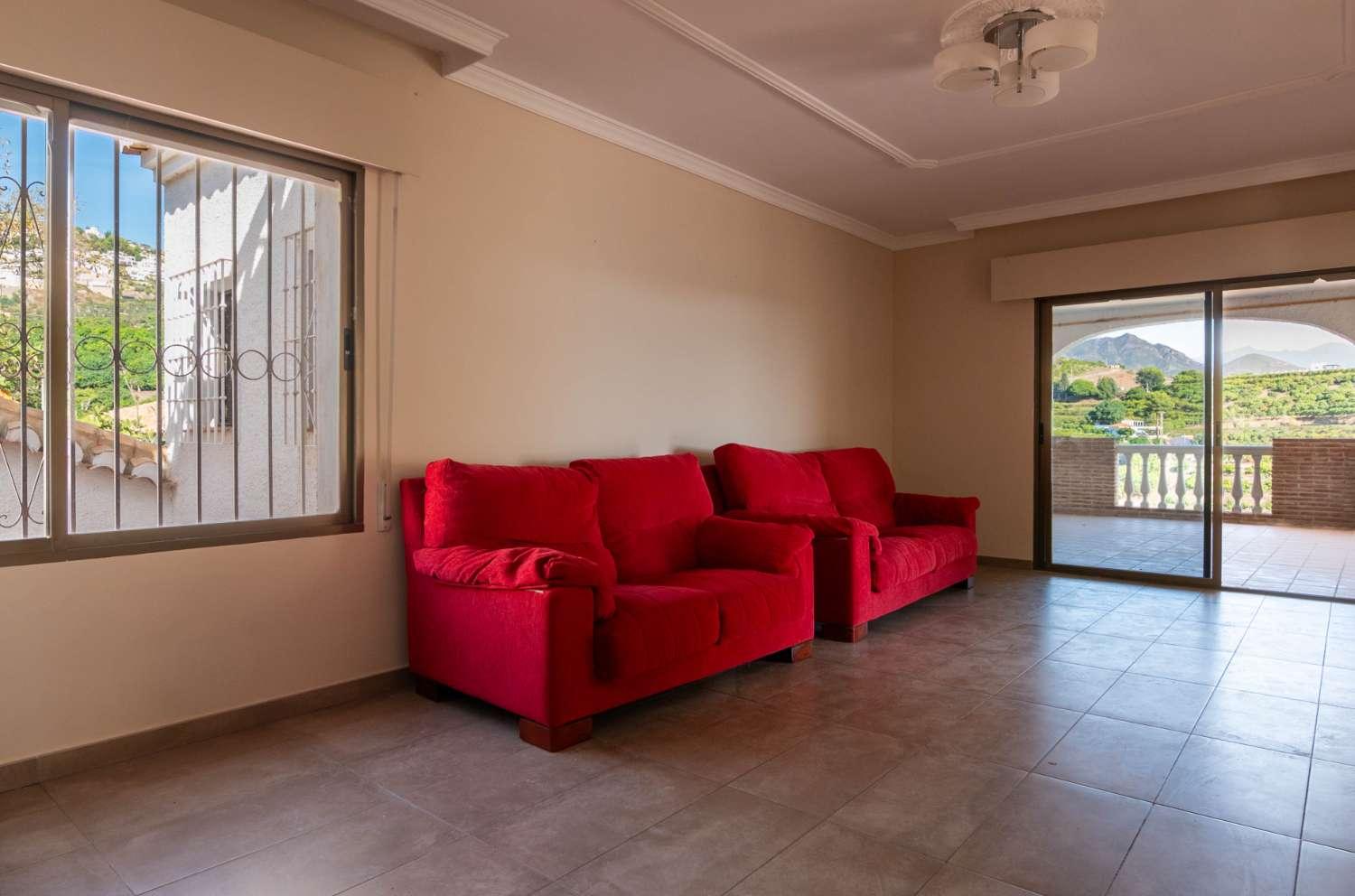 Villa for Sale in Salobreña
