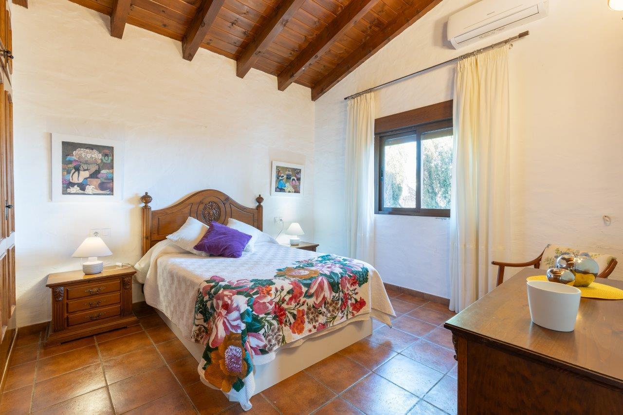 Villa for Sale in Almuñécar