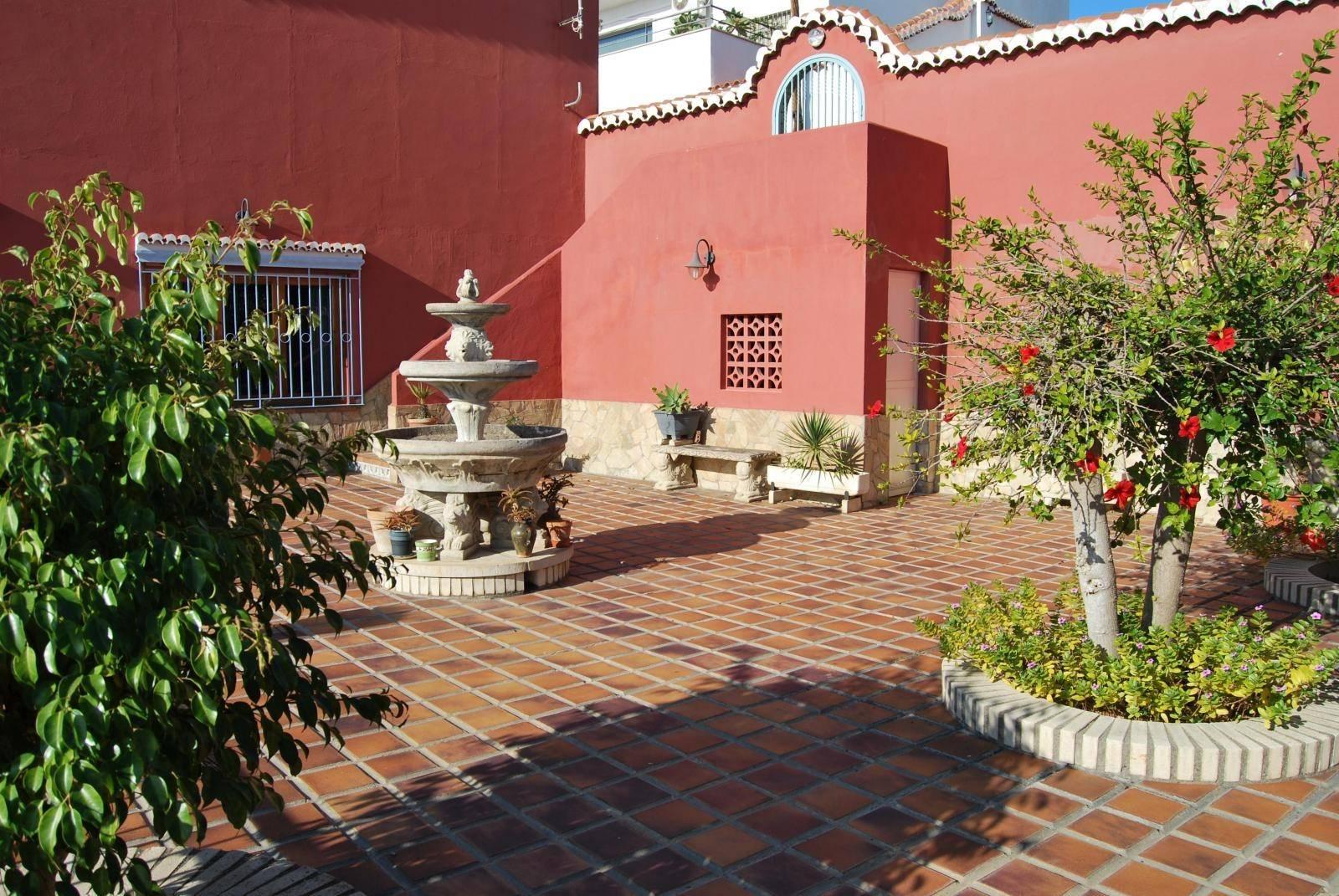 Villa for Sale in Salobreña