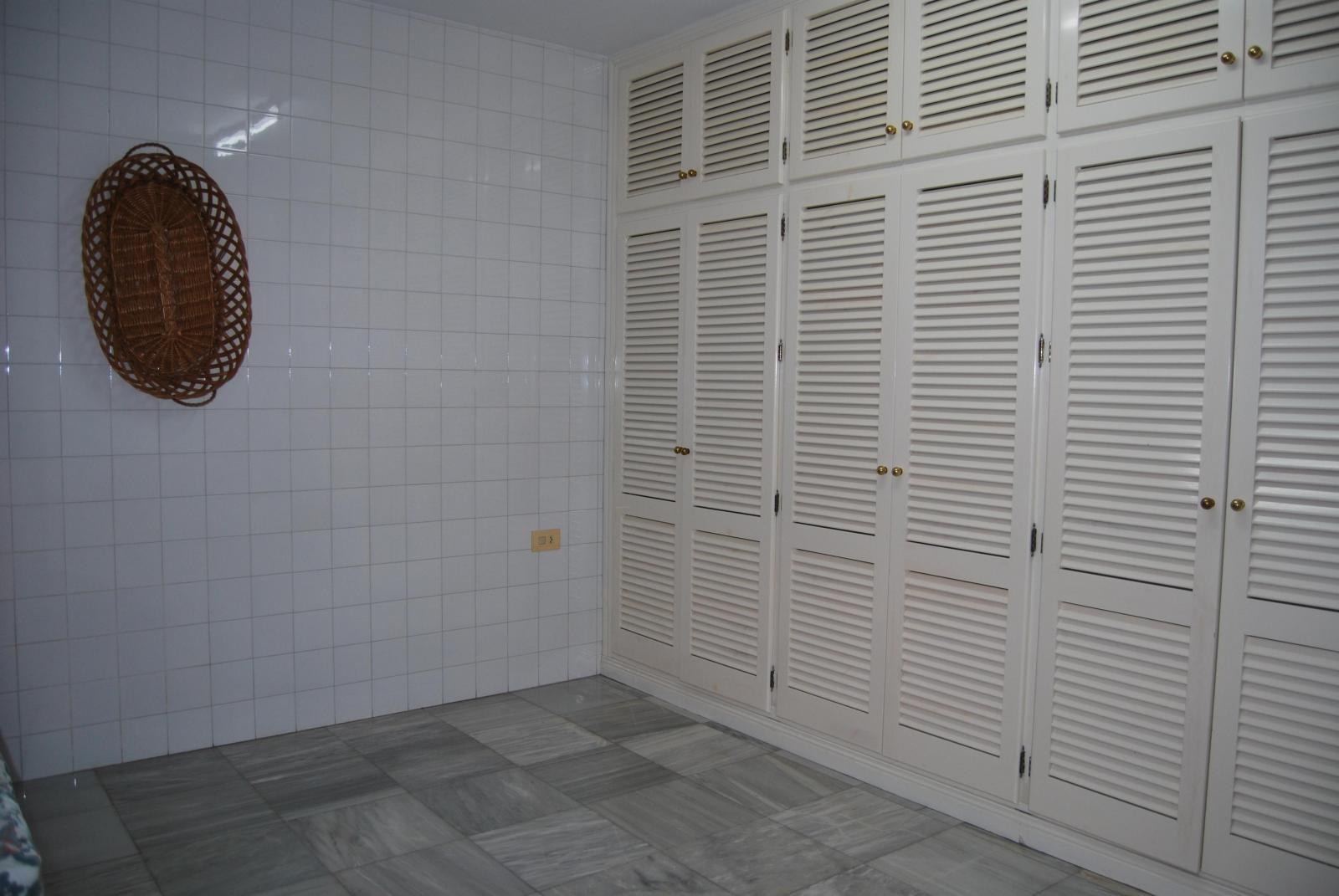 Villa for Sale in Salobreña