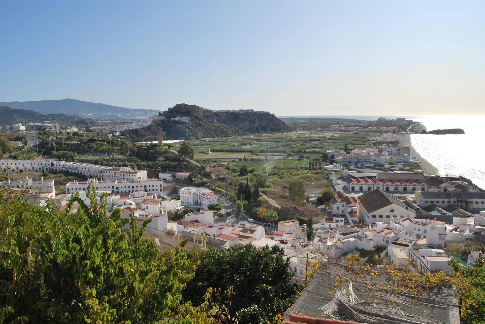 Villa for Sale in Salobreña