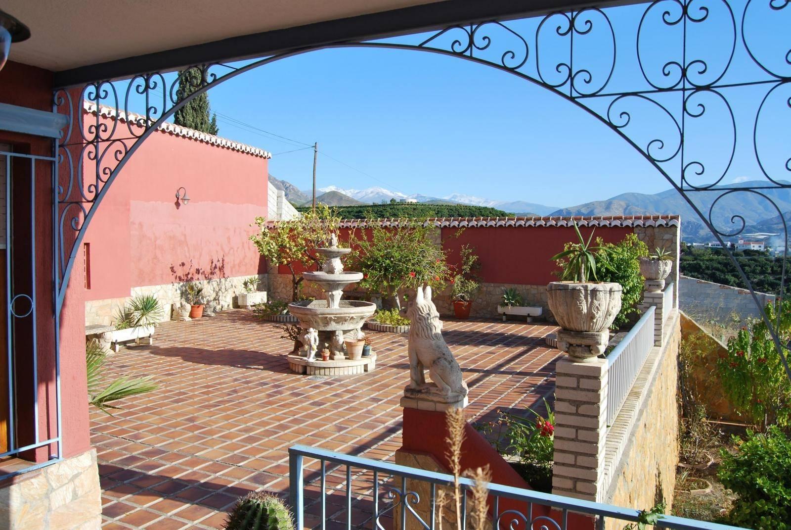 Villa for Sale in Salobreña