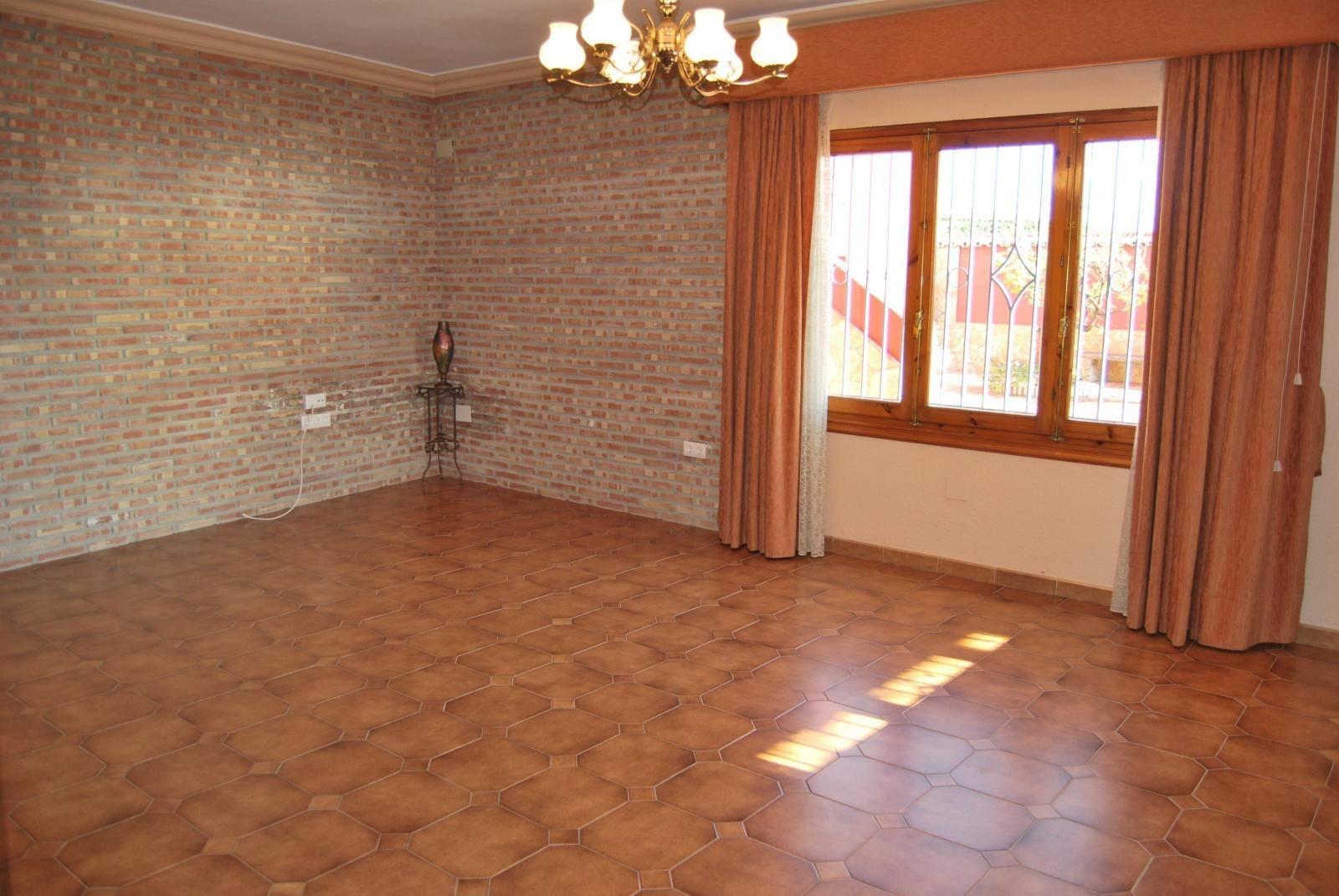 Villa for Sale in Salobreña