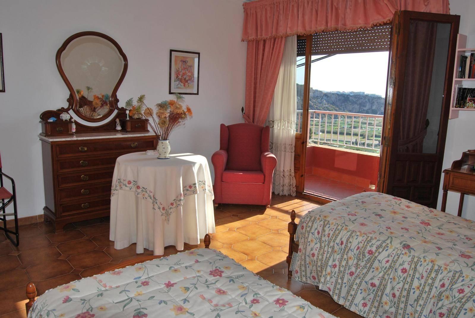 Villa for Sale in Salobreña