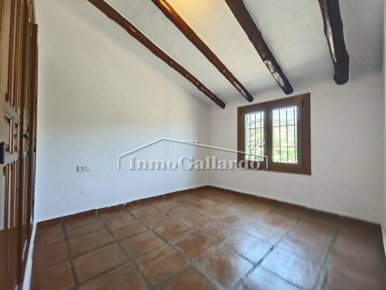 Chalet for Sale in Viñuela