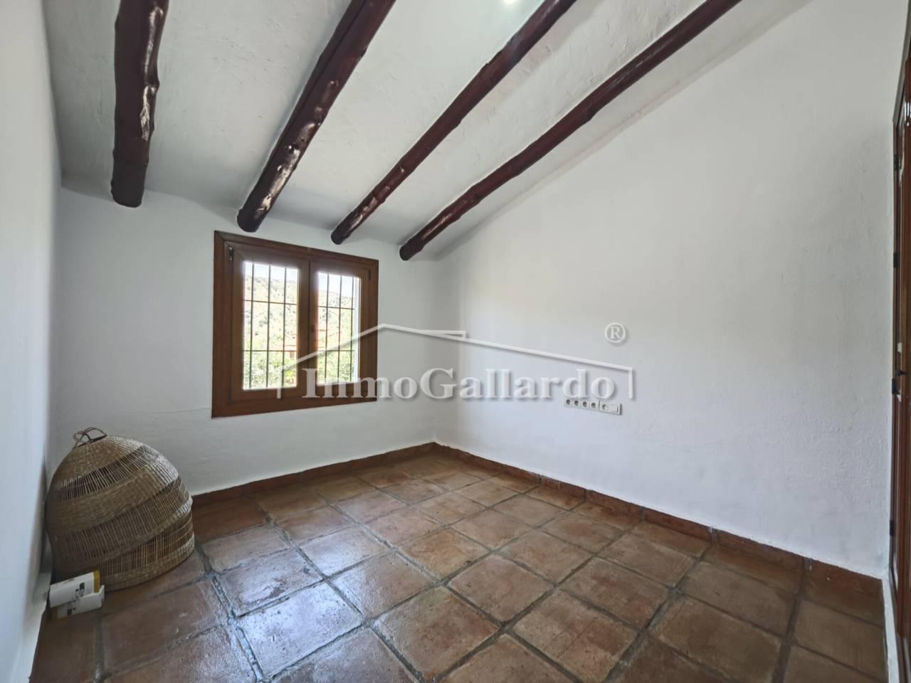 Chalet for Sale in Viñuela
