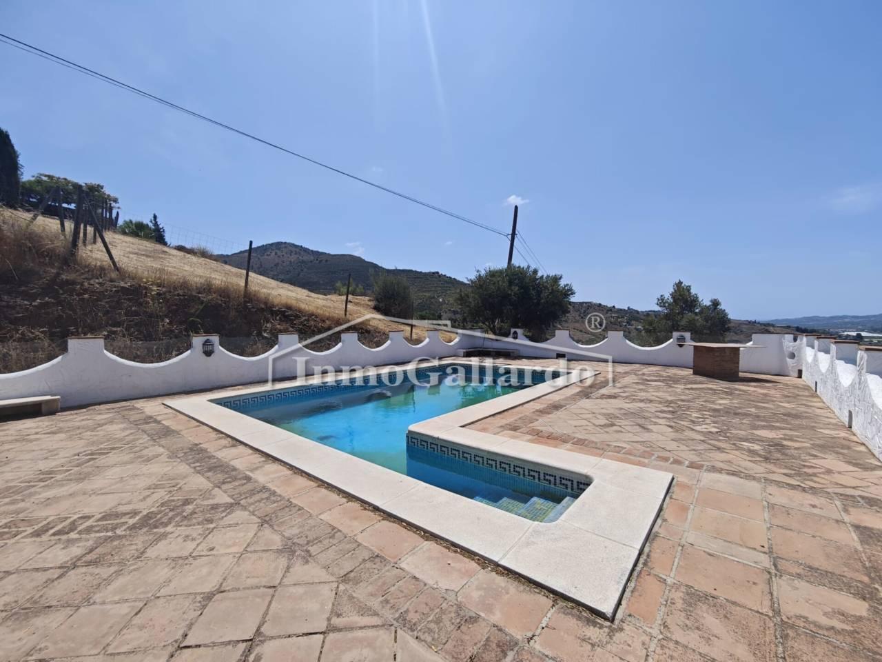 Chalet for Sale in Viñuela