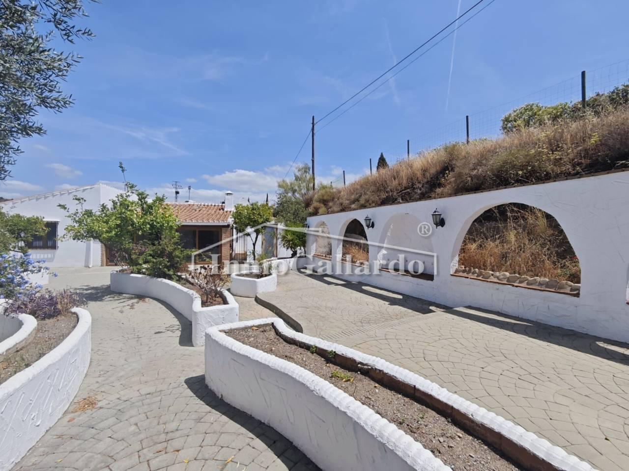 Chalet for Sale in Viñuela