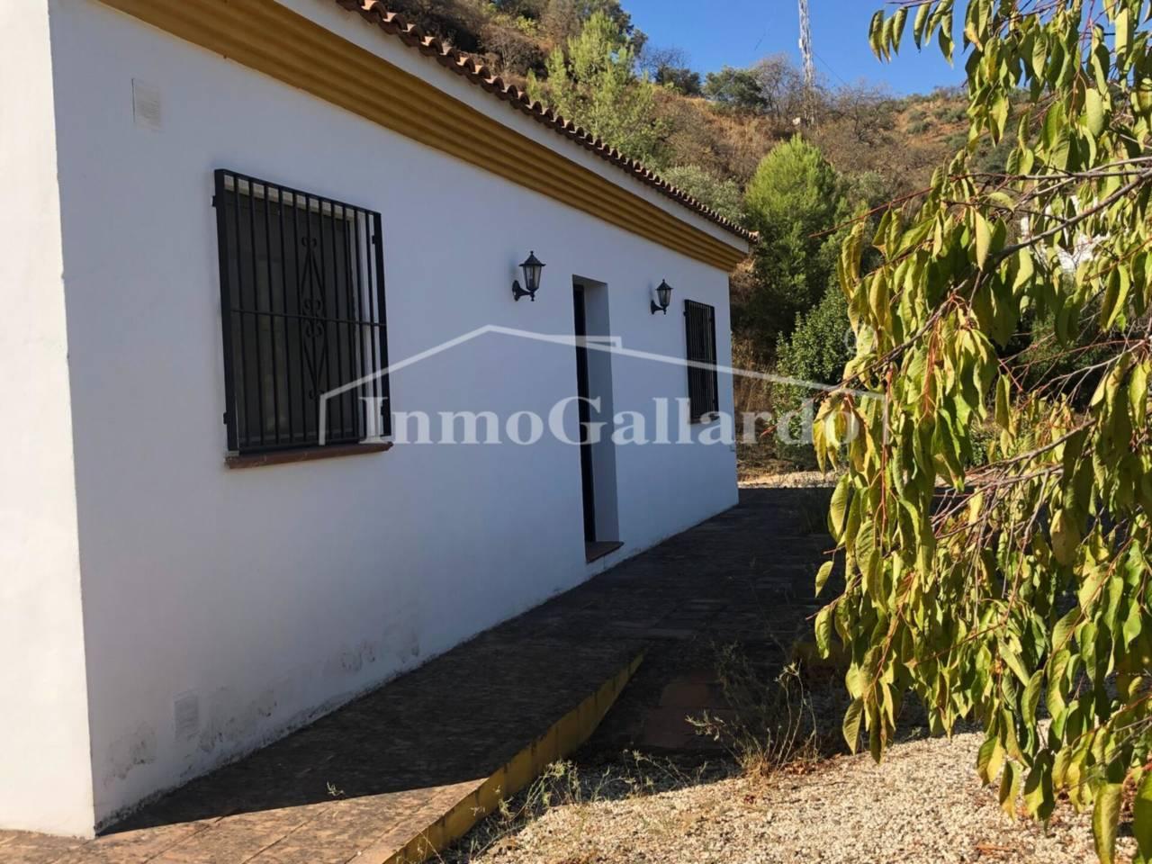 House for Sale in Casabermeja
