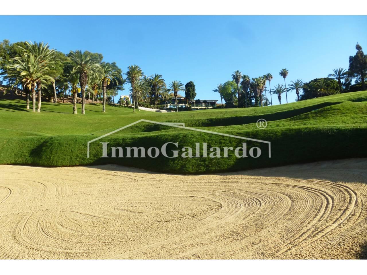 Flat for Sale in Benalmádena