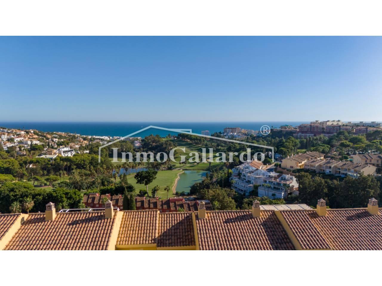 Flat for Sale in Benalmádena