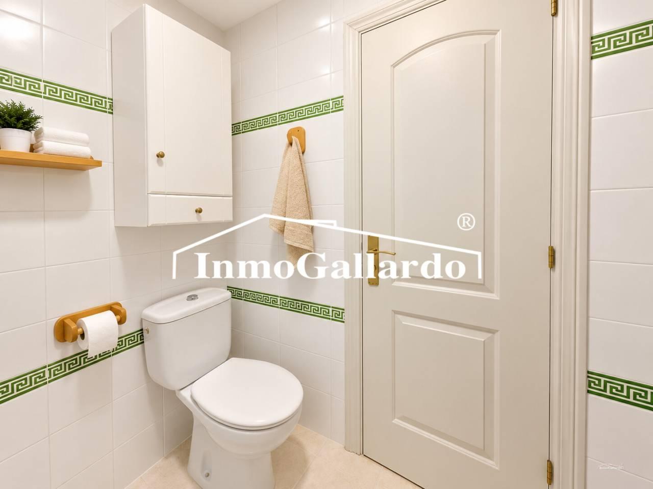 Flat for Sale in Rincón de la Victoria