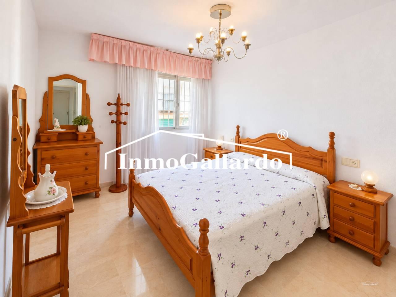 Flat for Sale in Rincón de la Victoria