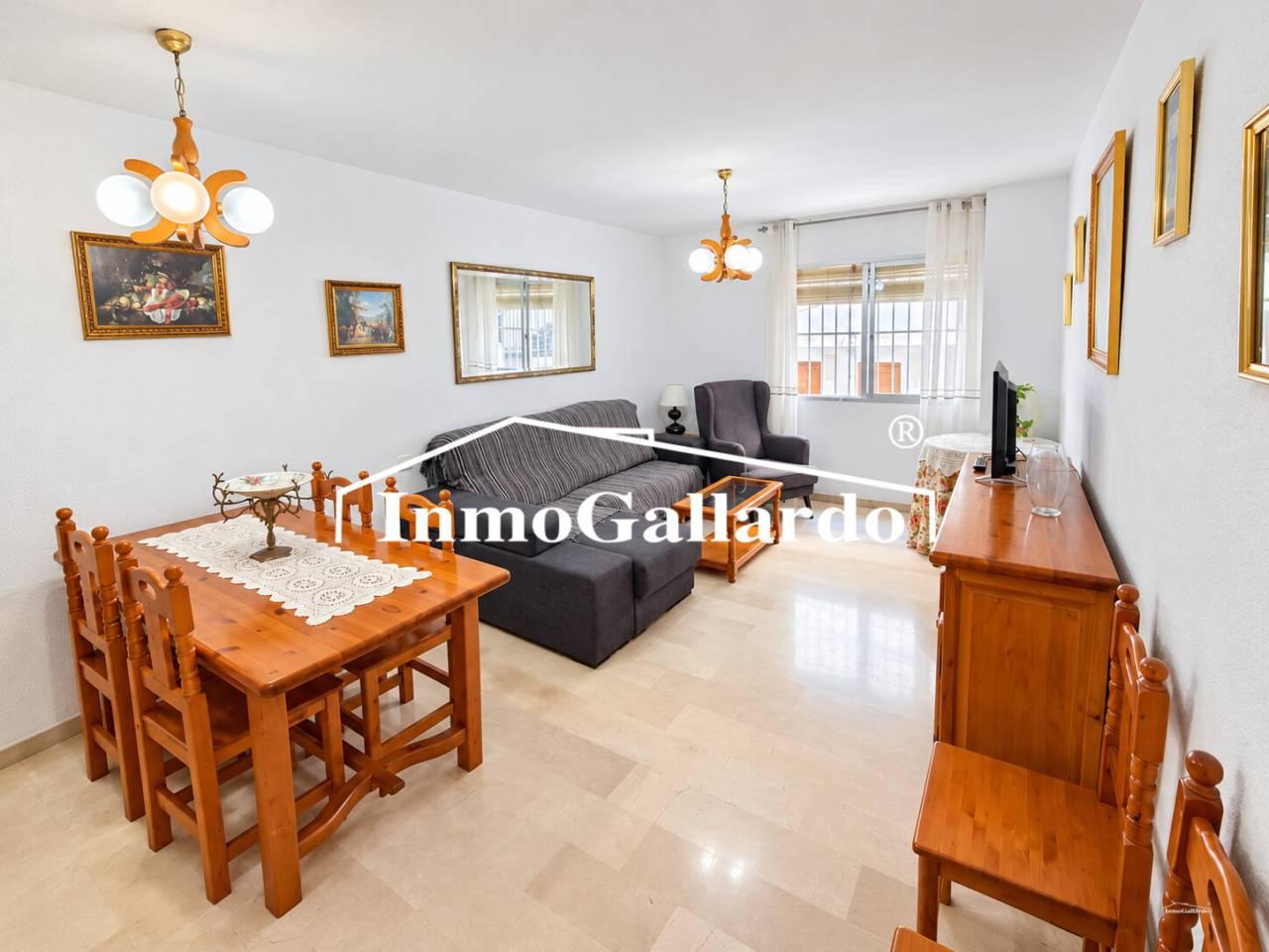 Flat for Sale in Rincón de la Victoria