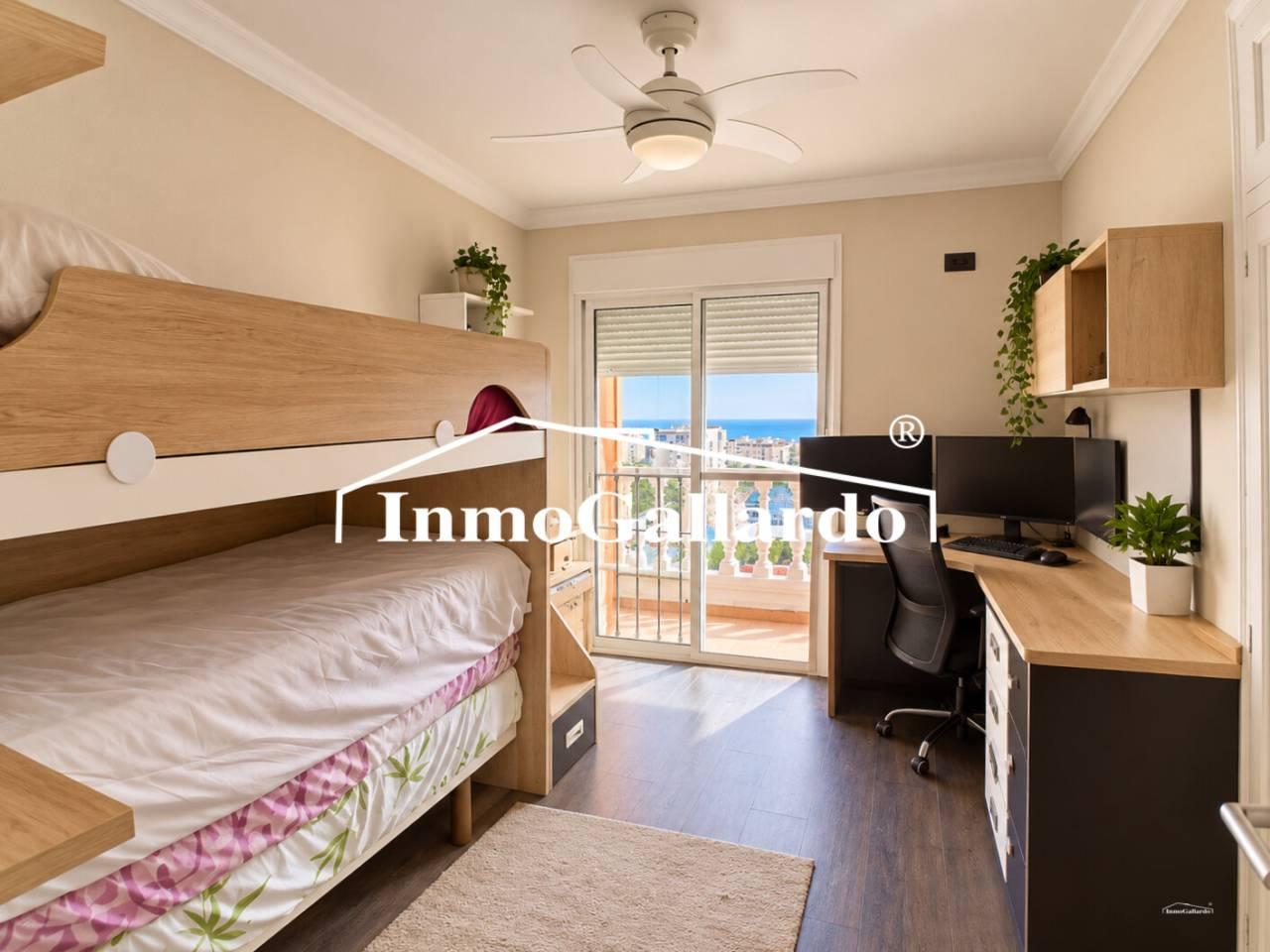Chalet en Venta en Rincón de la Victoria