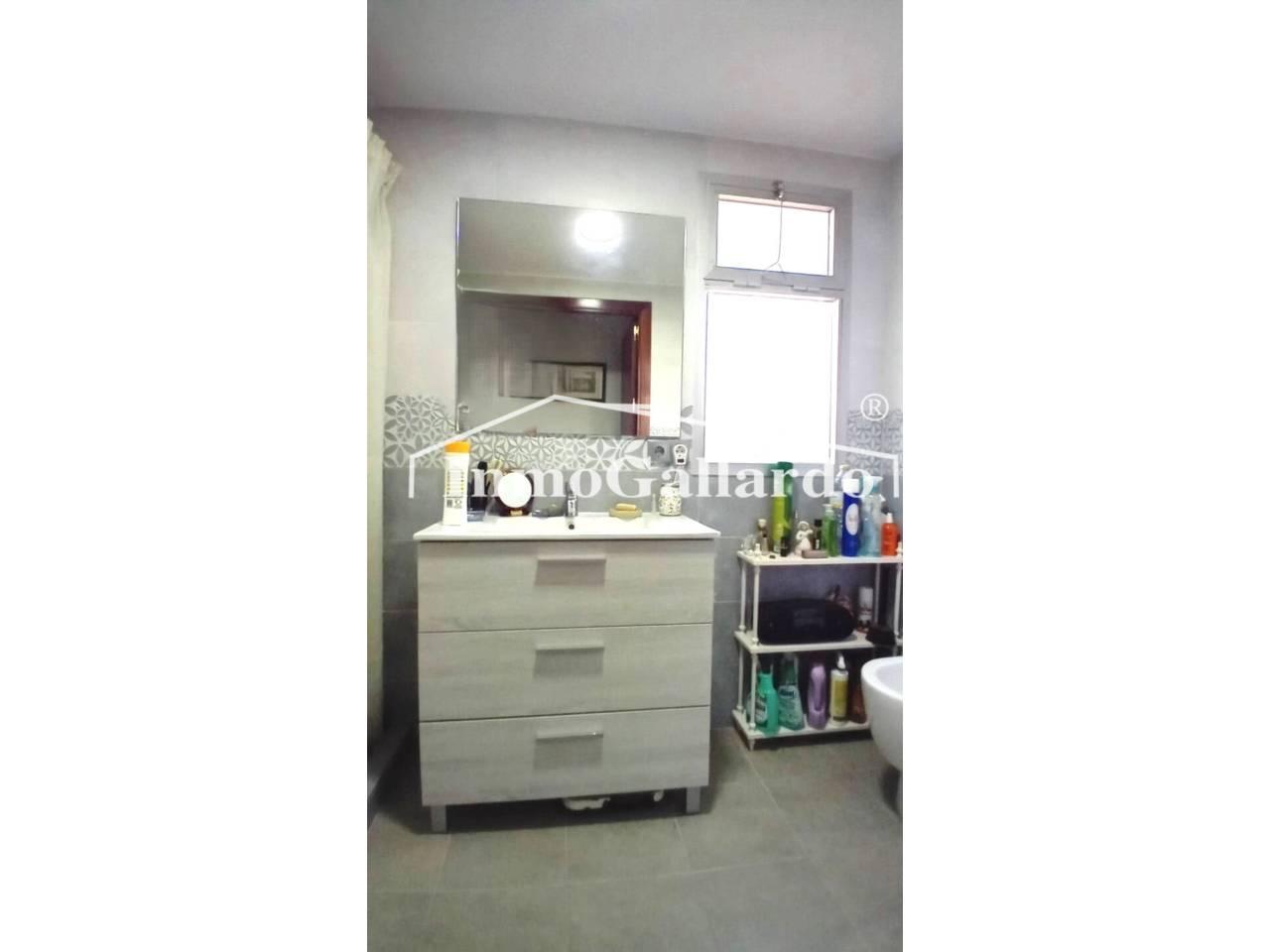 Flat for Sale in Rincón de la Victoria