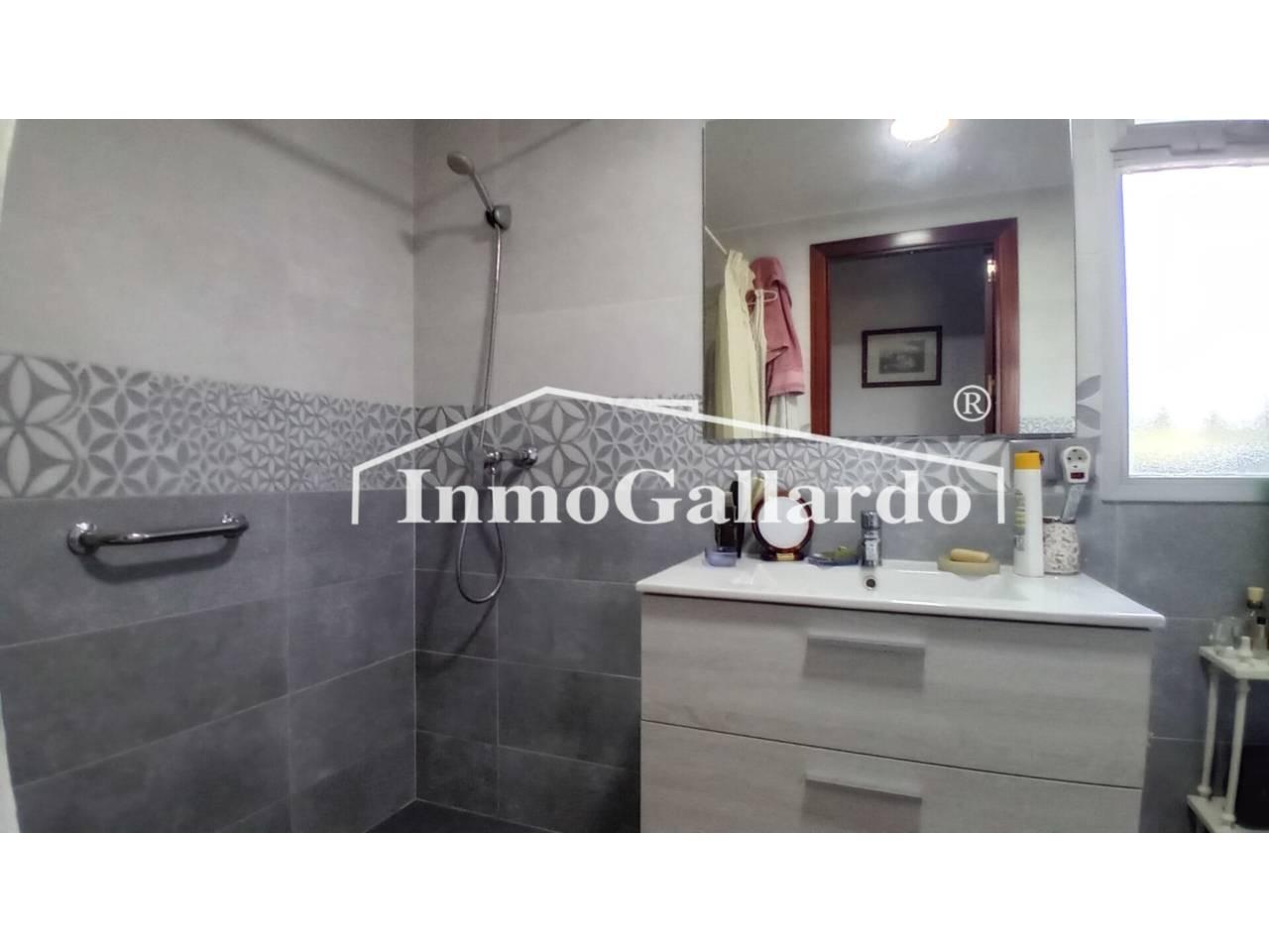Flat for Sale in Rincón de la Victoria