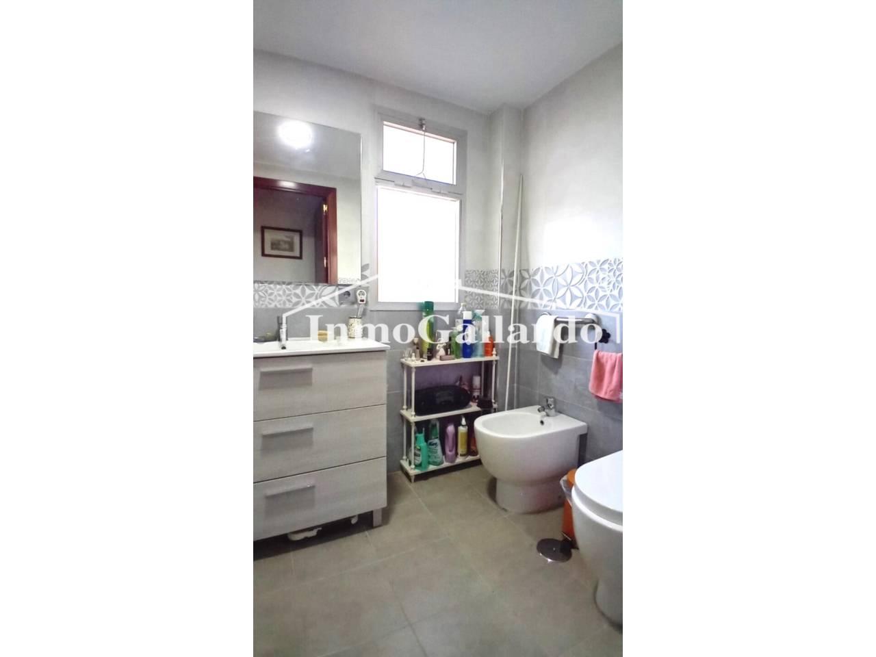 Flat for Sale in Rincón de la Victoria
