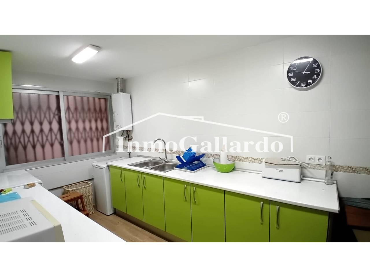 Flat for Sale in Rincón de la Victoria