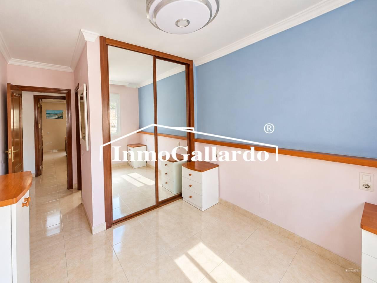 Flat for Sale in Rincón de la Victoria