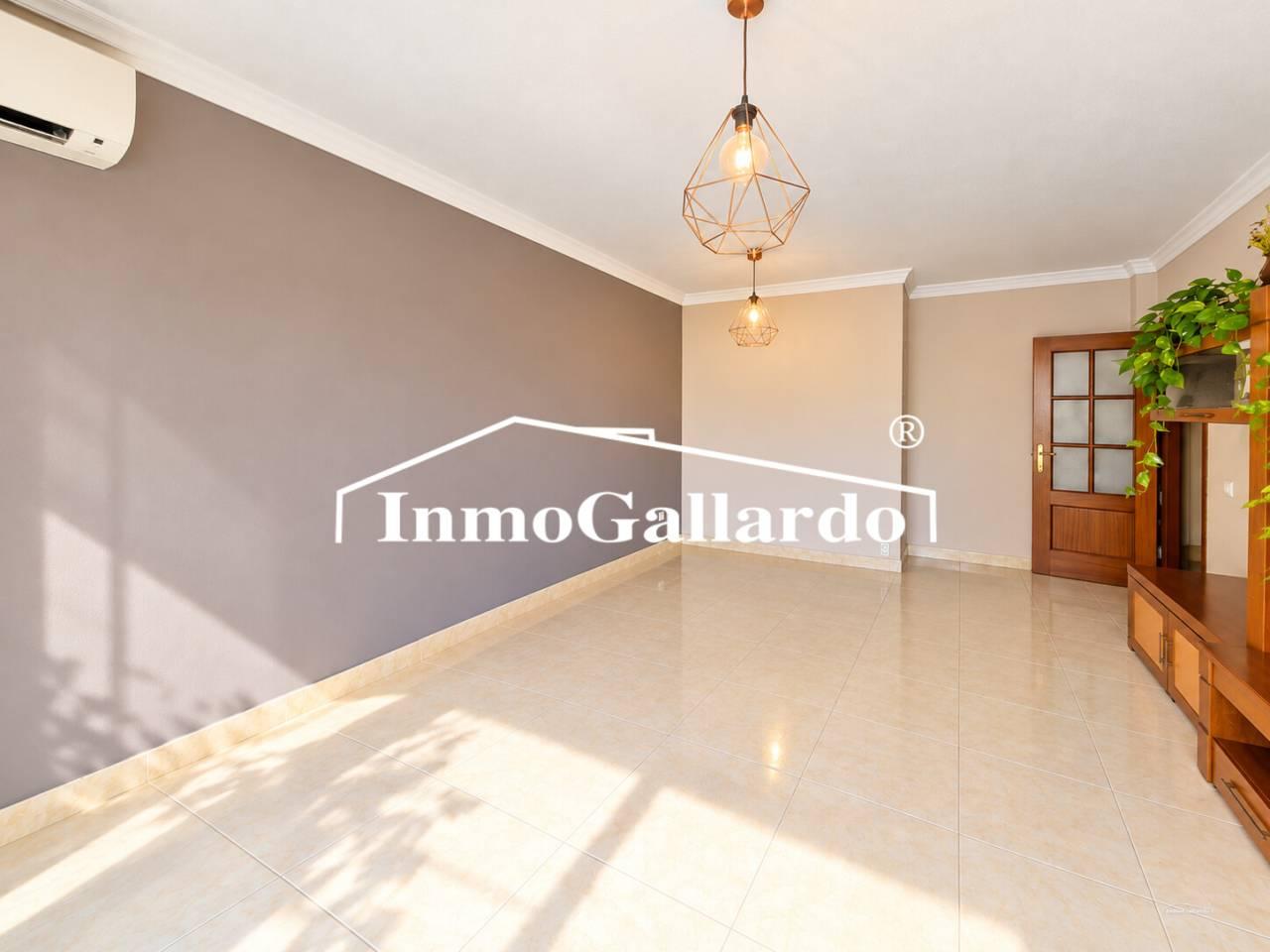 Flat for Sale in Rincón de la Victoria