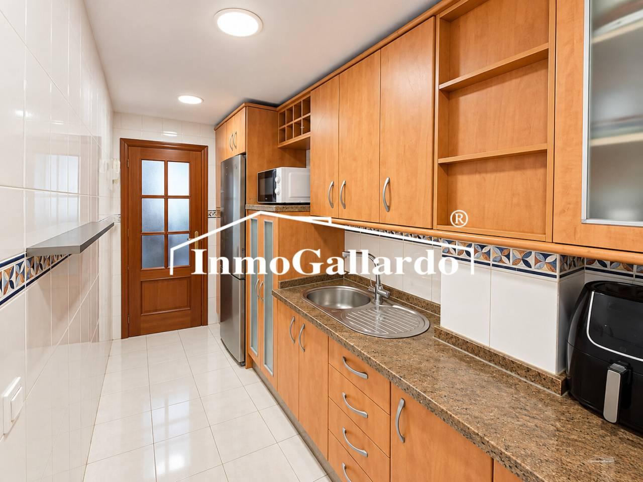 Flat for Sale in Rincón de la Victoria