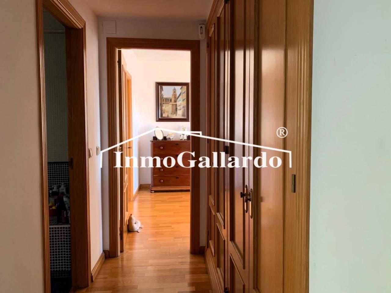 Semi-detached House for Sale in Málaga