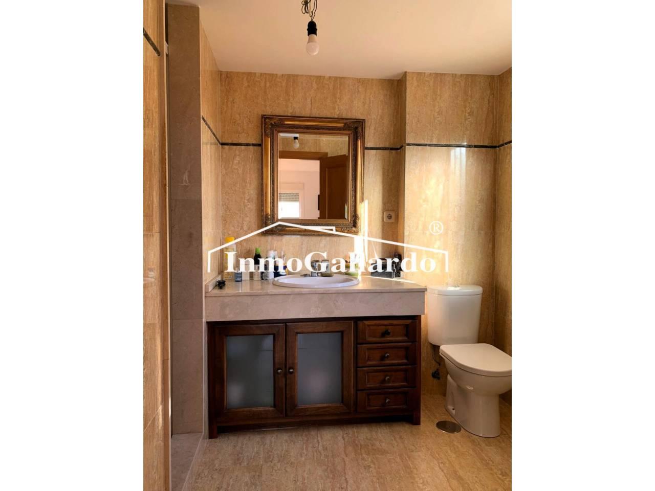 Semi-detached House for Sale in Málaga