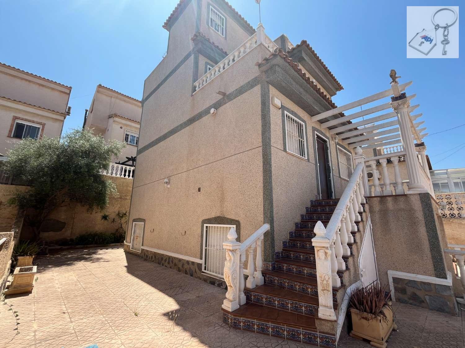 Chalet for Sale in San Miguel de Salinas