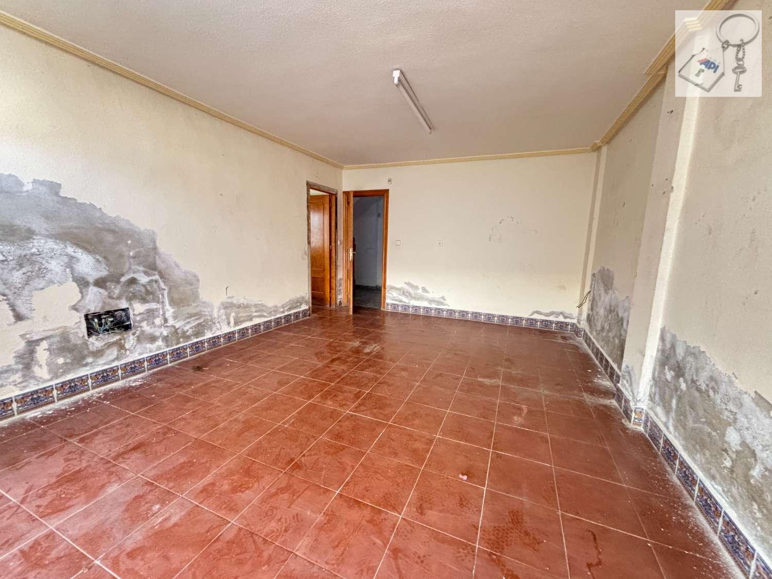Chalet for Sale in San Miguel de Salinas
