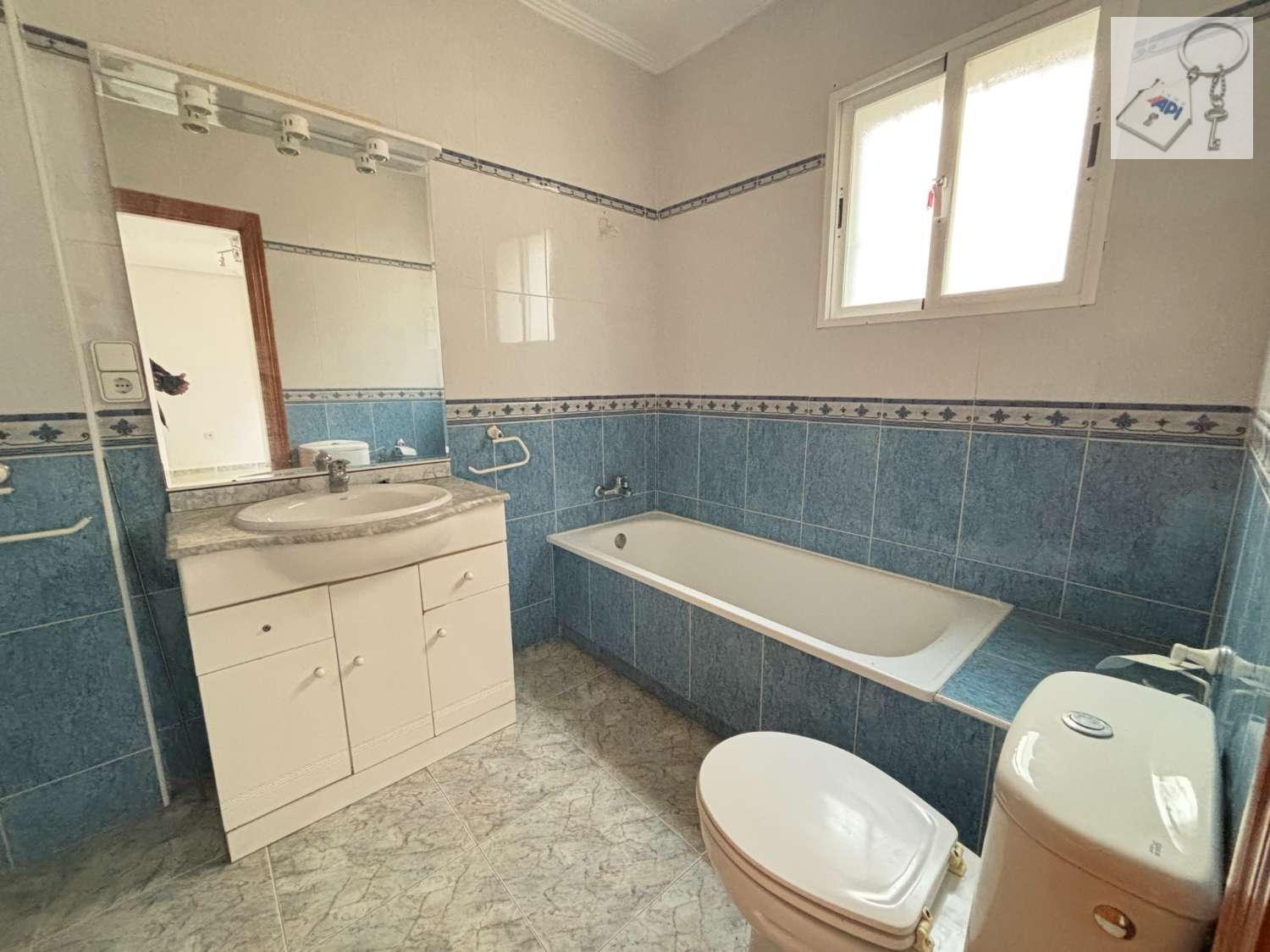 Chalet for Sale in San Miguel de Salinas