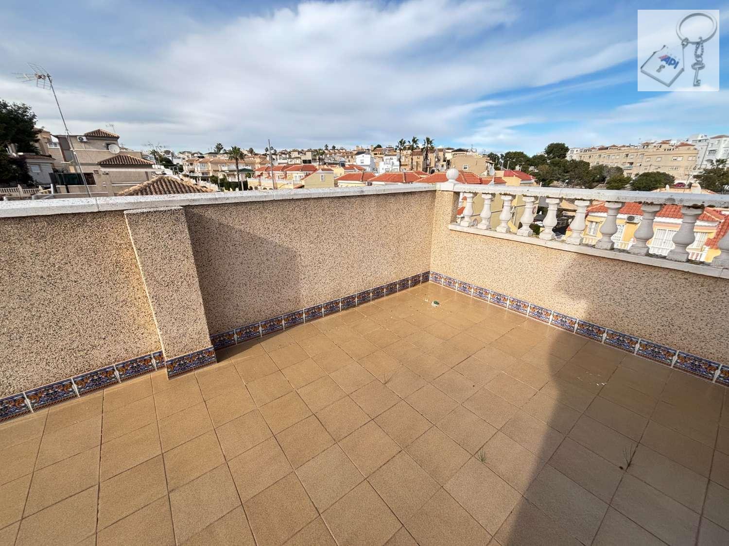 Chalet for Sale in San Miguel de Salinas