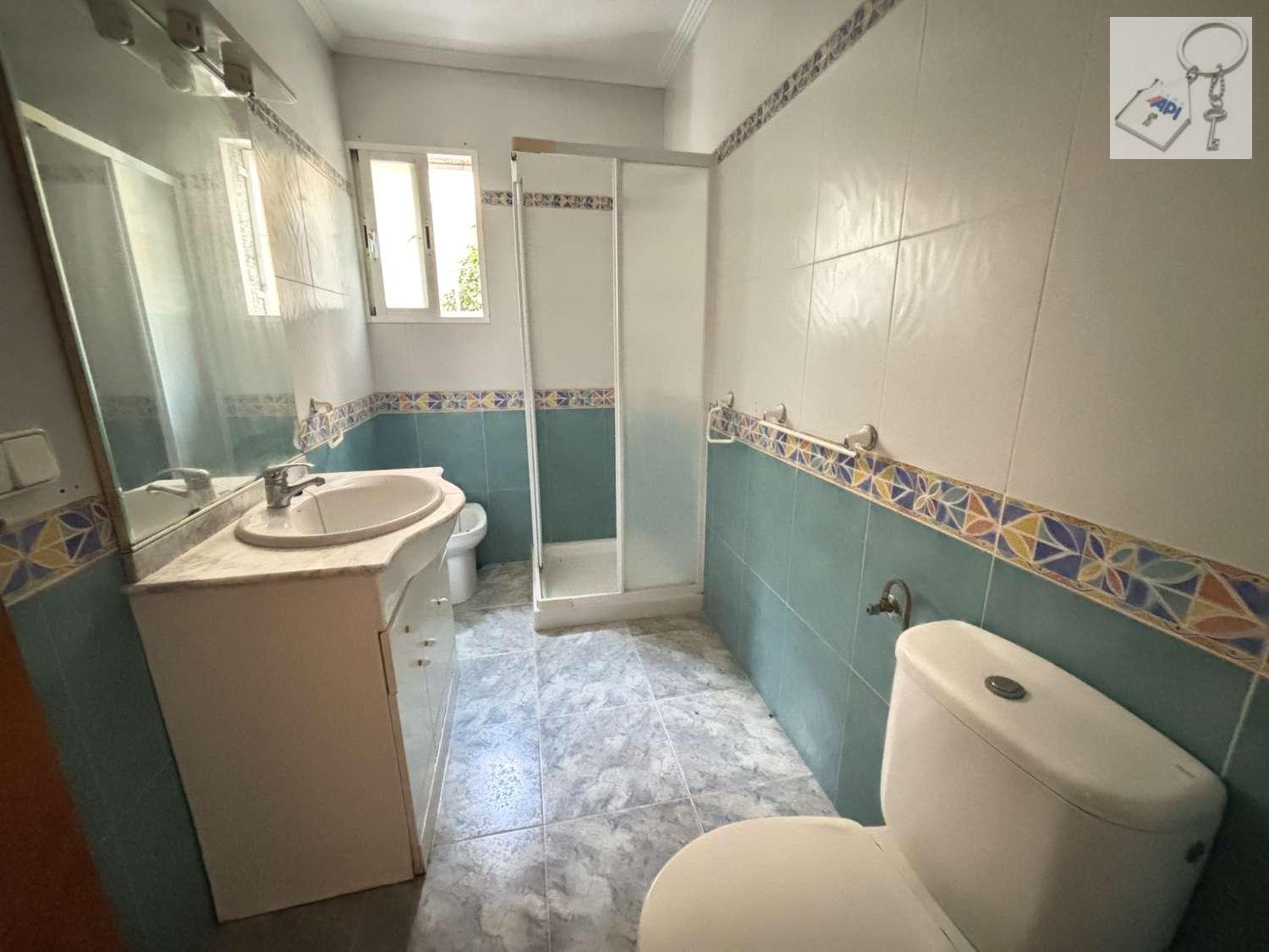 Chalet for Sale in San Miguel de Salinas