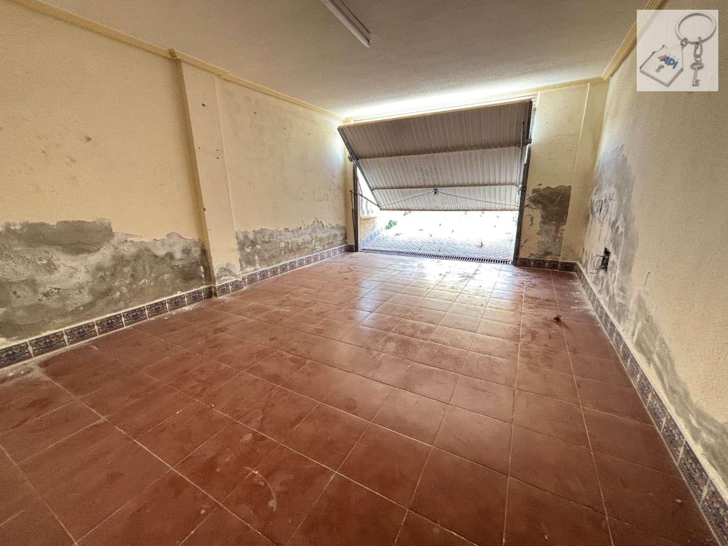 Chalet for Sale in San Miguel de Salinas