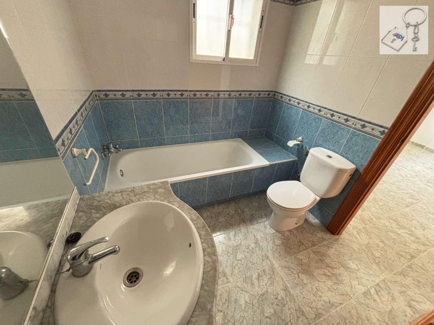 Chalet for Sale in San Miguel de Salinas