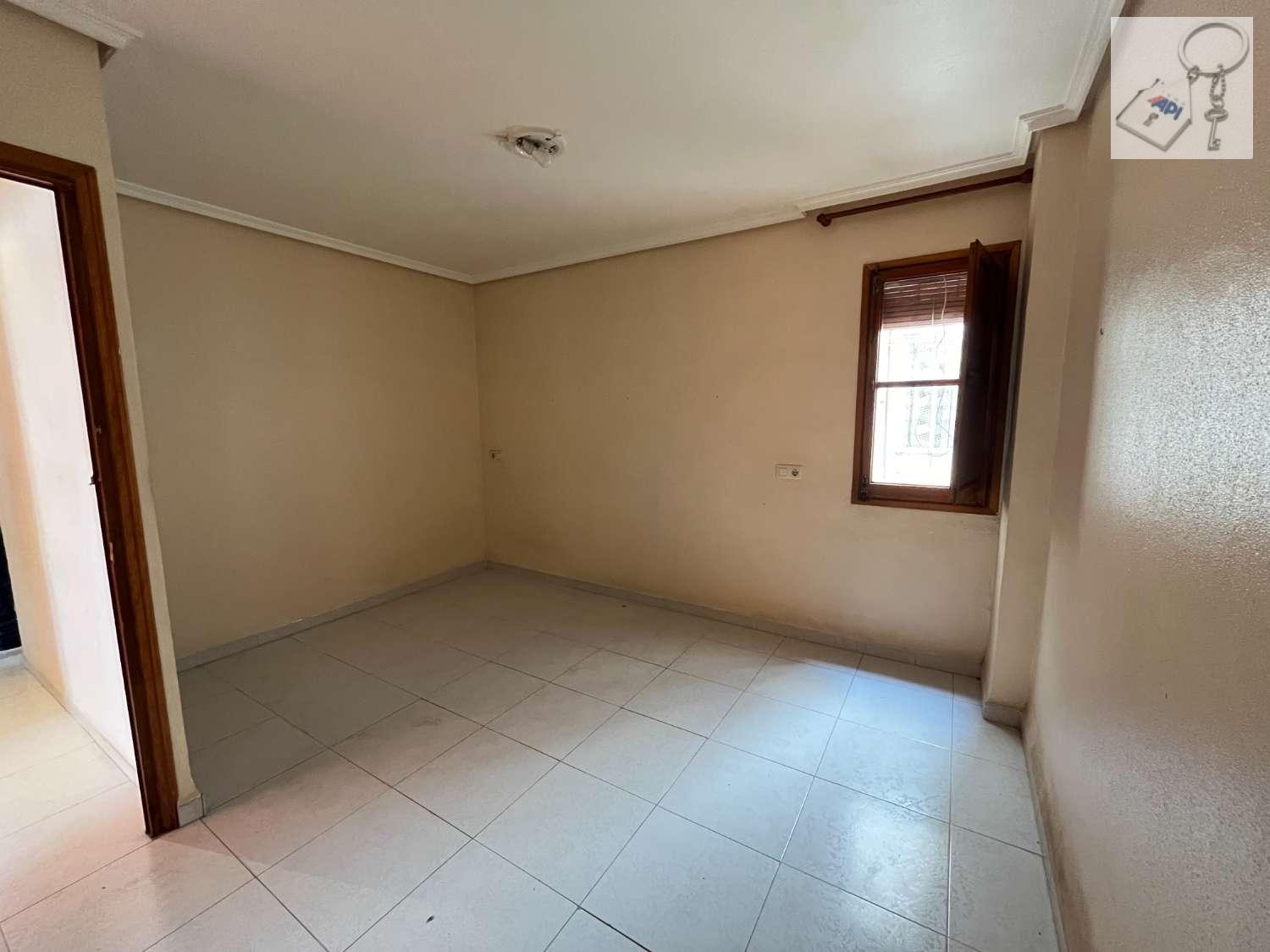 Flat for Sale in Alcoy