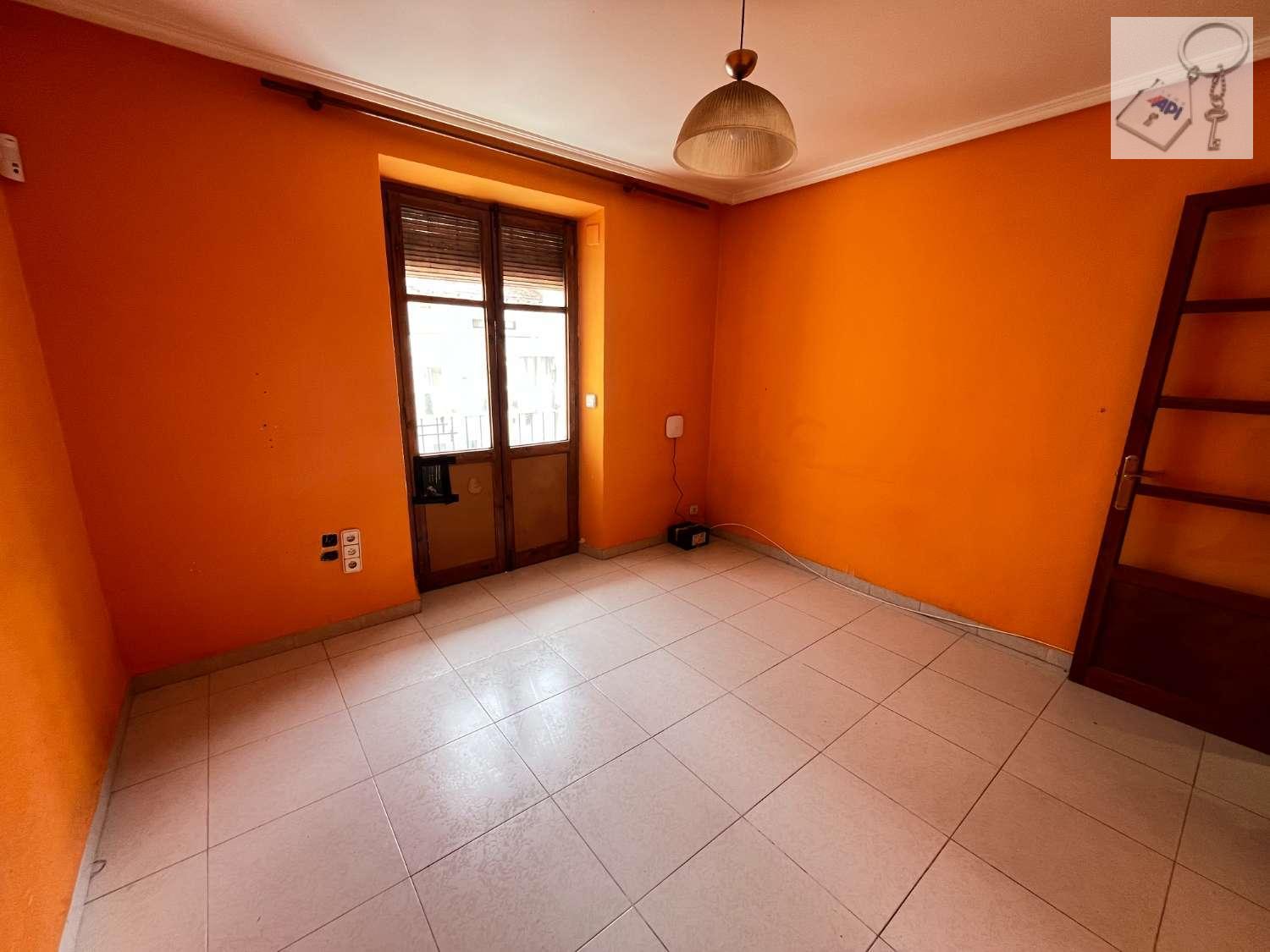 Flat for Sale in Alcoy