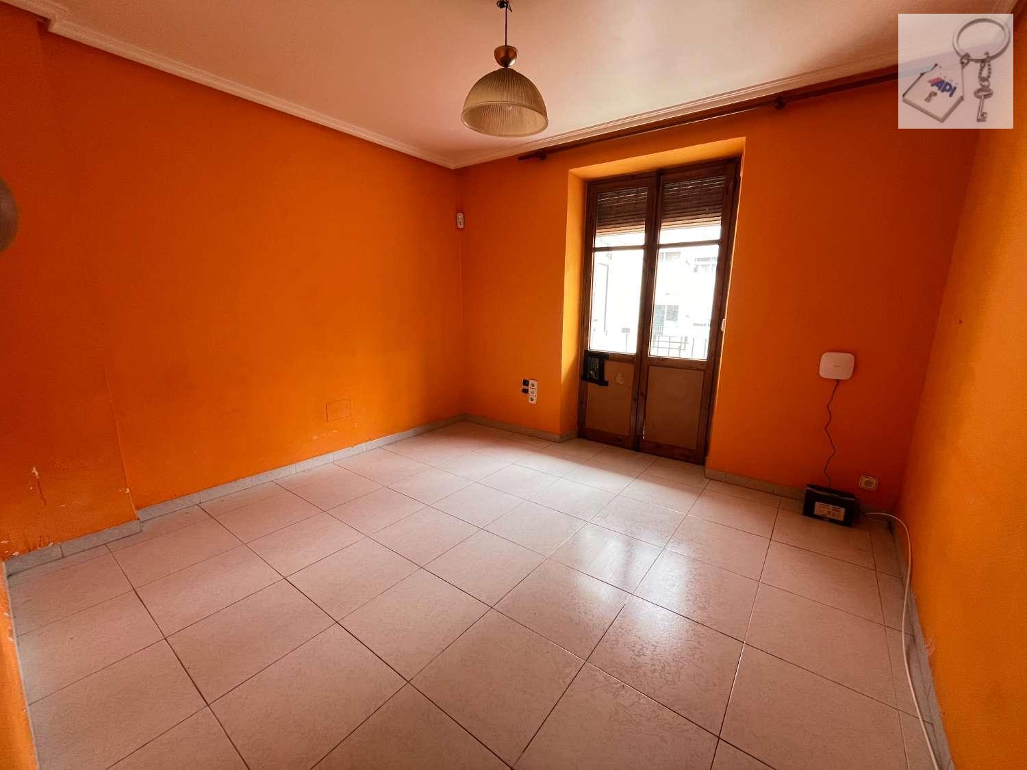 Flat for Sale in Alcoy