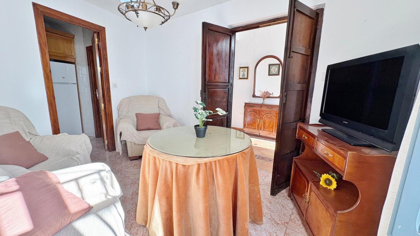 House for Sale in Válor