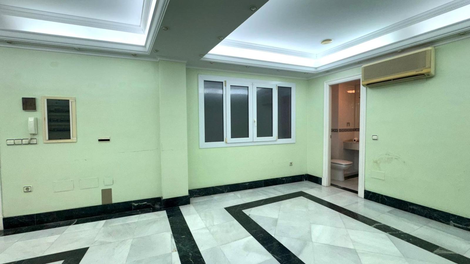 Piso en Venta en Almería