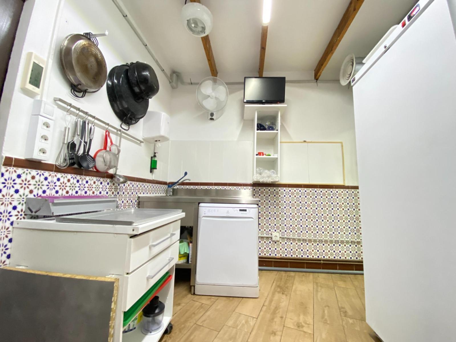 Premise for Rent in Almería
