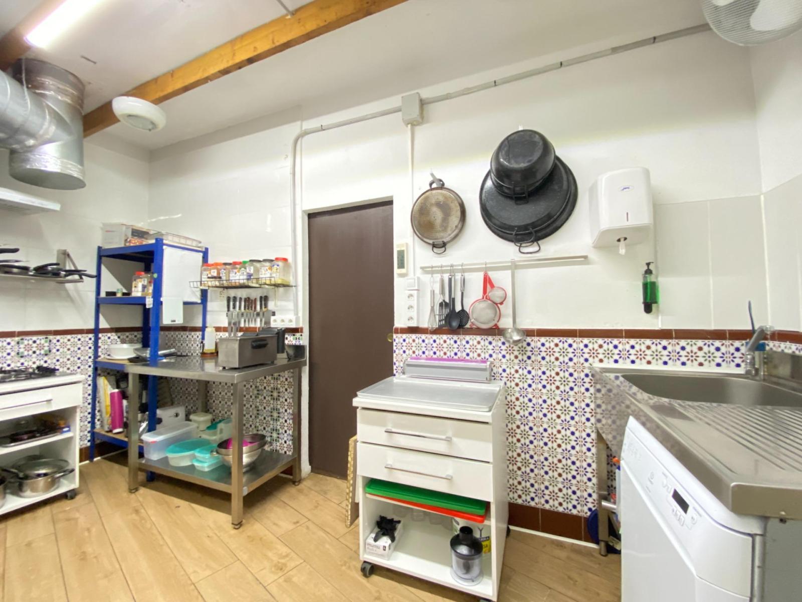 Premise for Rent in Almería