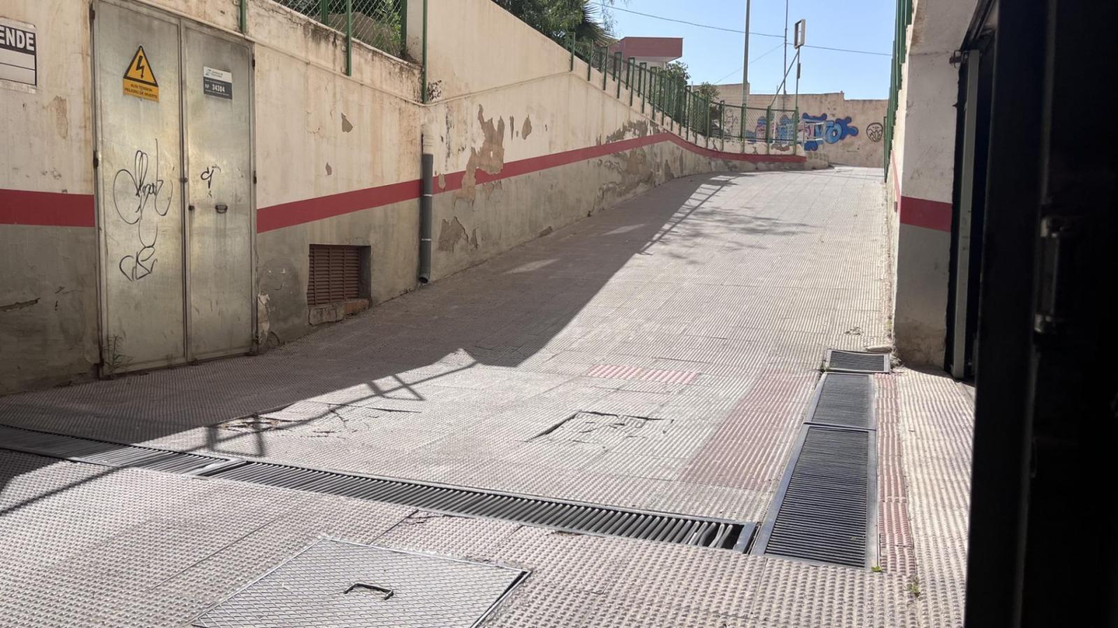 Garage for Sale in Almería
