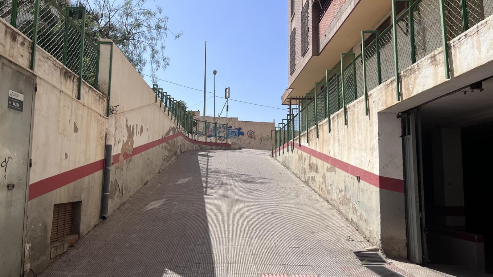 Garage for Sale in Almería