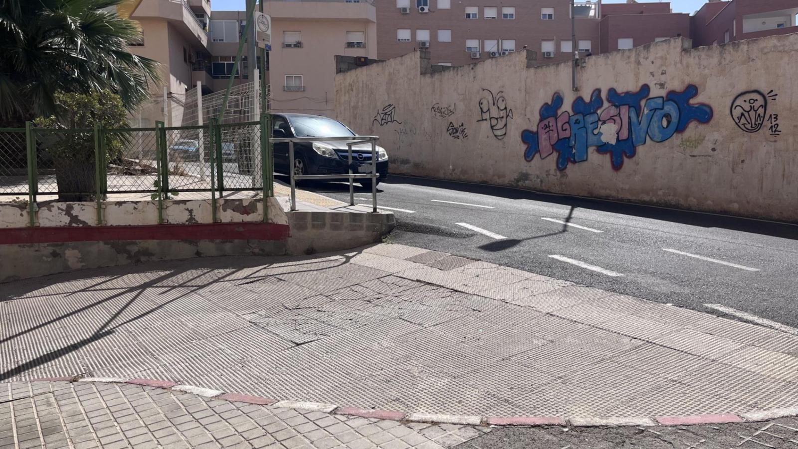 Garage for Sale in Almería