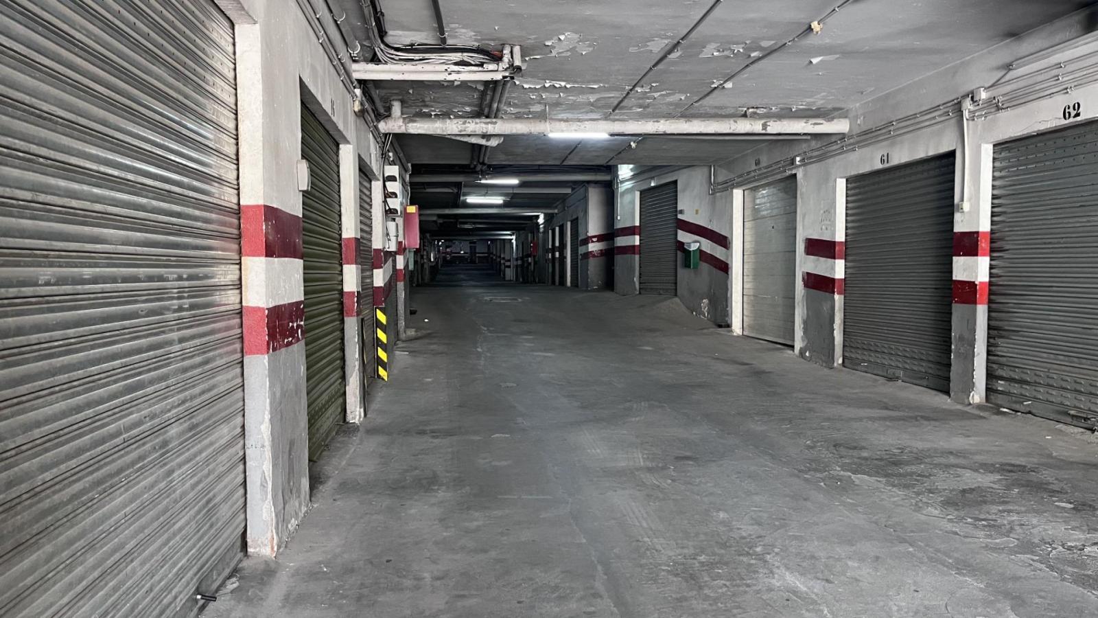 Garage for Sale in Almería
